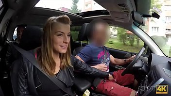 Sexo no carro por dinheiro brasileira