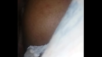 Gata negra fazemdo sexo com venon