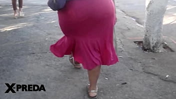 Sexo com dama de vestido