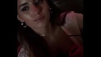 Filha bem gostosa fazendo sexo em público