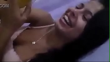 Video sexo mamae ensina a novinha a chupar pinto