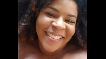 Negra gorda peituda no sexo selvagem