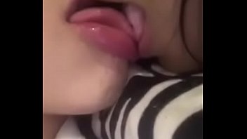 Beijo de lingua porno caseiro