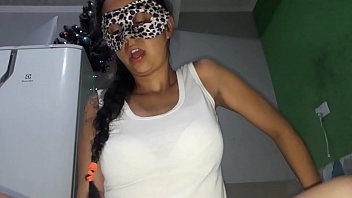 Sexo oral entre casais liberal gozadas na boca gratis