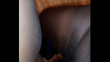 Video sexo masturbar pia banheiro