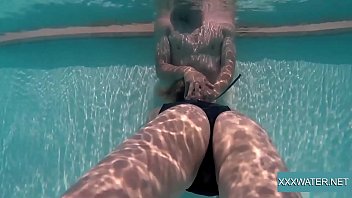 Underwater pool sex hentai