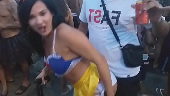 Atriz perde tapa sex no carnaval do rio