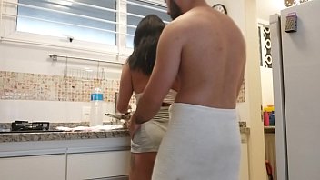 Fazer lavagem do anus antes do sexo anal