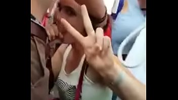 Sexo esposa assediada no carnaval