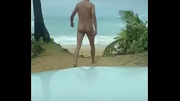 Sexo nua empurrar praia