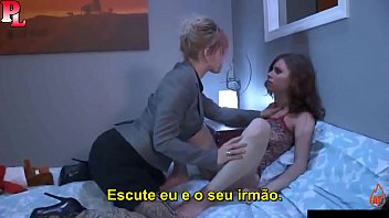 Belo sexo massageando a irma