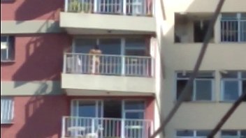 Vídeos pornográficos sexo na varanda do prédio