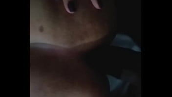 Tarada por sexo anal arrumvando o cu