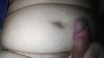 Sexo gay amador gozando barriga