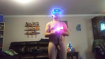 Homem fazendo sexo realidade virtual gay