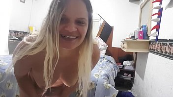 Como fazer uma garota querer fazer sexo comigo