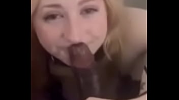 Video de sexo loirinha mamando