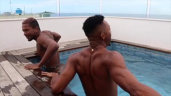 Sexo grupal entre negros gay