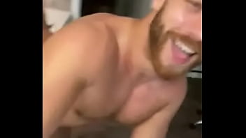Videos gays sexo gostoso com coroa tesudo no chuveiro