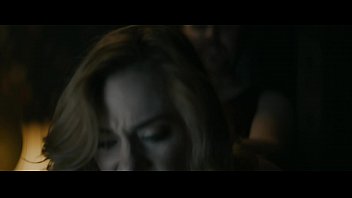Filme de sexo mulher cai em uma armadilha sexual