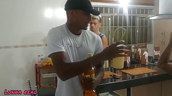 Flagrando os amigos fazendo sexo