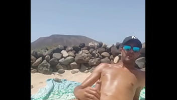 Videos de sexo gays com estranho em praia de nudismo