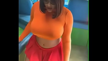 Velma cosplay