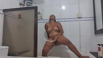 Flagra de sexo na no banheiro