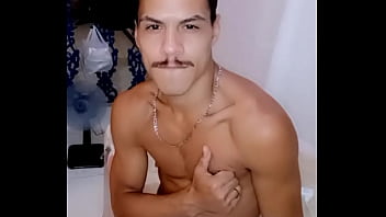 Sexo gay pornstar brasileiro com muleque no mato