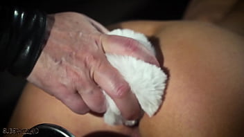 Sexo anal tortura amarrada punicao agulha cateter dor