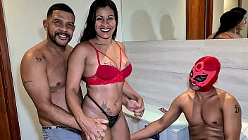 Homem bombado fazendo sexo com irmão pornô brasil