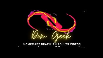 Peituda brasileira fazendo sexo dupla penetracao