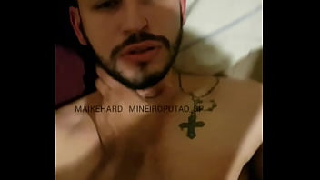 Moreno lindo brasileiro em sexo gay