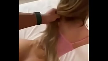 Video de sexo loira peituda ninfeta real amador
