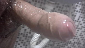 Fingindo que esta dormindo para seu patrao sexo