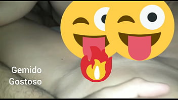 Video de sexo marido pega mulher sendo masturbada oela amiga