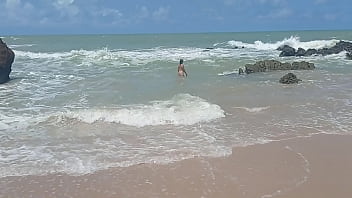 Novinha praia nudismo sexo