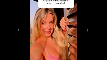 Novinha brasileira fez sexo com o padastro no quart