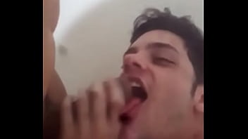 Video brasileiro sexo casado gay