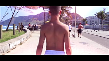 Sexo gay carioca na praia
