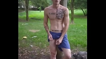 Video gay de sexo na praça em brasilia