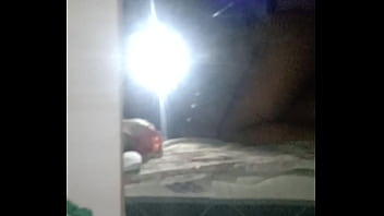 Sexo anal com uma brasileira morena com pirce no umbigo