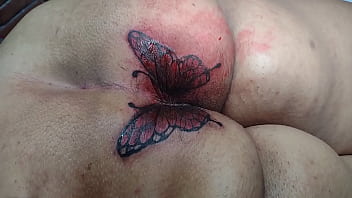 Como a tatuagem fica depois do sexo