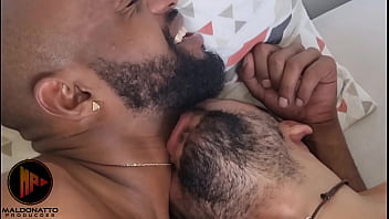 Beijo amador gay sexo