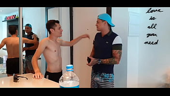 Sexo gay brasileiros eles adora lamber porra
