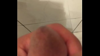 Videos de sexo coroa sarado gozando na punheta