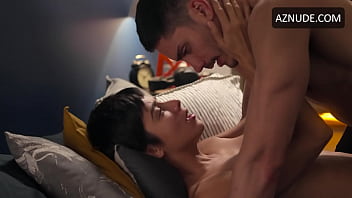 Cenas sexuais em serie netflix sex education