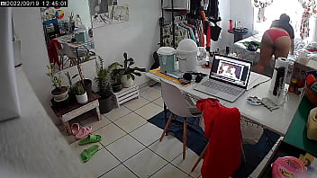 Conto de mulher fazendo sexo co cachorro em casa escondida