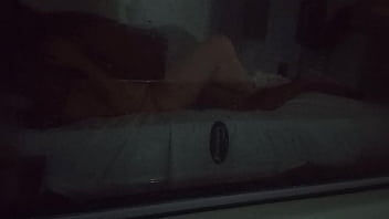 Esposa fazendo sexo gostoso marido na cama