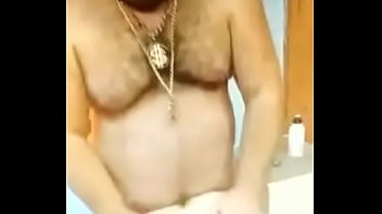 Sexo entre machos coroas de pau peludo